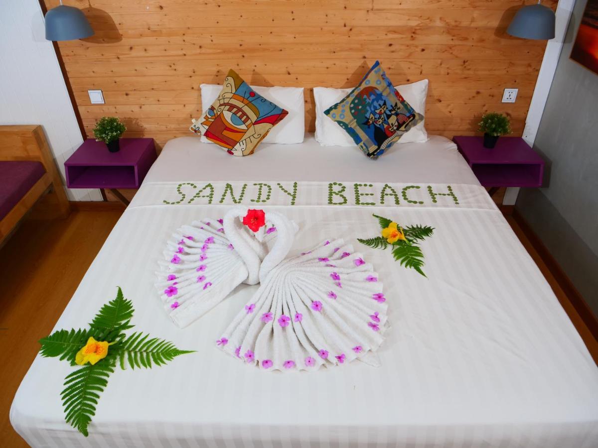 Sandy Beach Bungalows By Ehm كوه رونغ ساملوم المظهر الخارجي الصورة