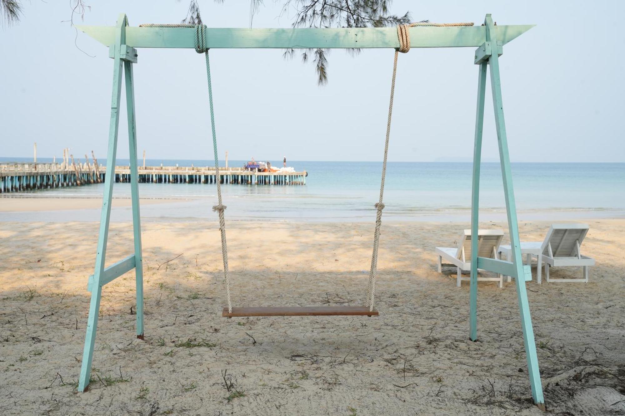 Sandy Beach Bungalows By Ehm كوه رونغ ساملوم المظهر الخارجي الصورة